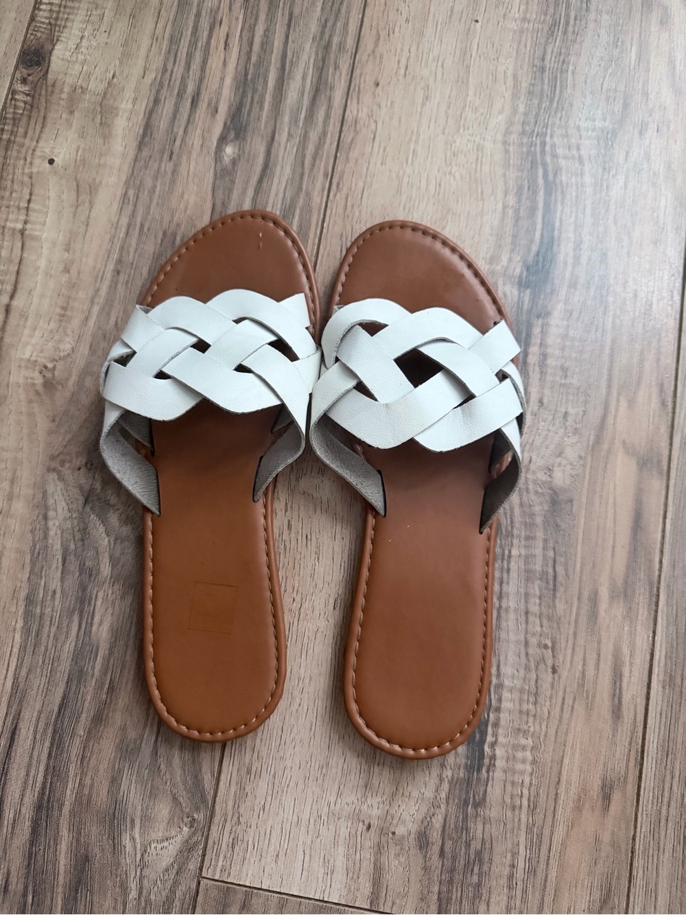 Women’s sandals